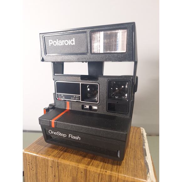 Polaroid OneStep Flash Instant Camera Vintage Tested Working w/ Original Box
